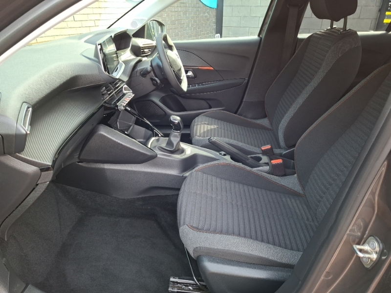 Peugeot 208 1.2 Puretech Active Premium Grey #5