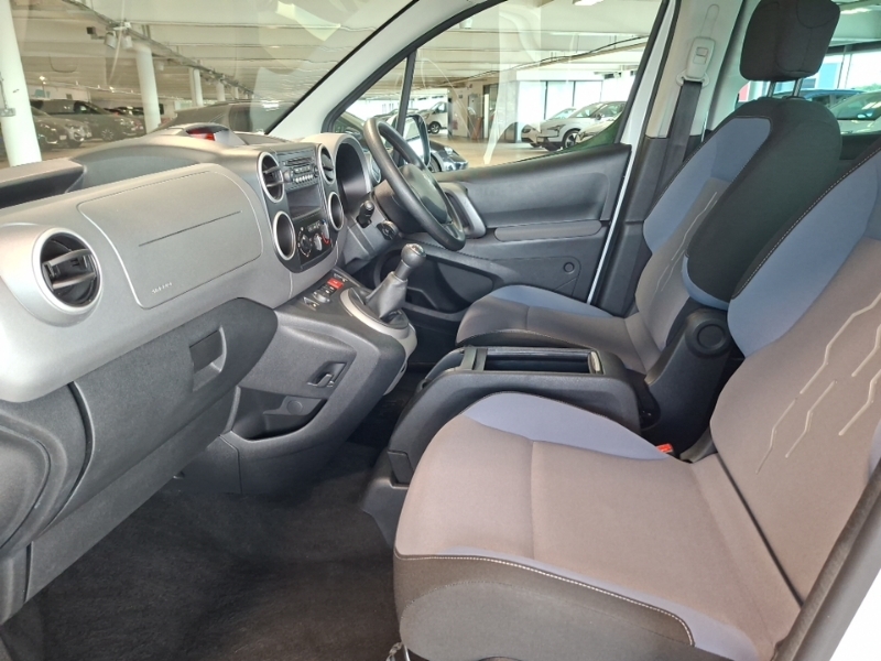 Peugeot Partner Tepee 1.6 Bluehdi 100 Active White #5