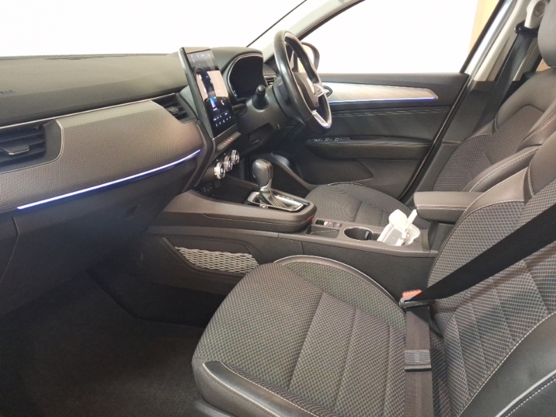 Renault Arkana 1.6 E-tech Hybrid 145 S Edition White #5