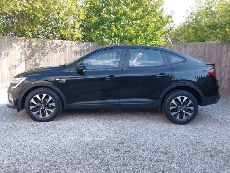 Renault Arkana 1.3 Tce Mild Hybrid 140 Iconic Edc Black #4