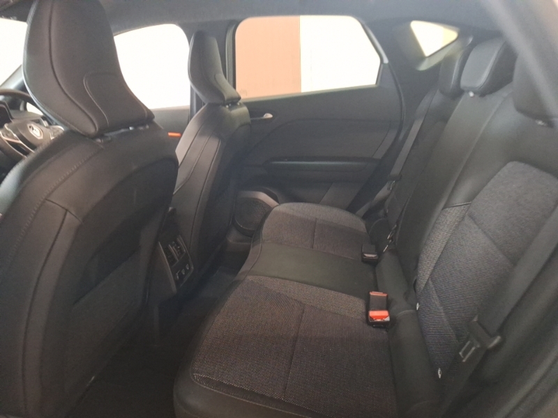 Renault Captur 1.6 E-tech Full Hybrid 145 Rive Gauche White #6