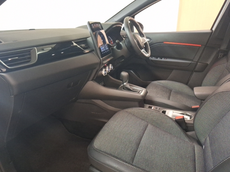 Renault Captur 1.6 E-tech Full Hybrid 145 Rive Gauche White #5