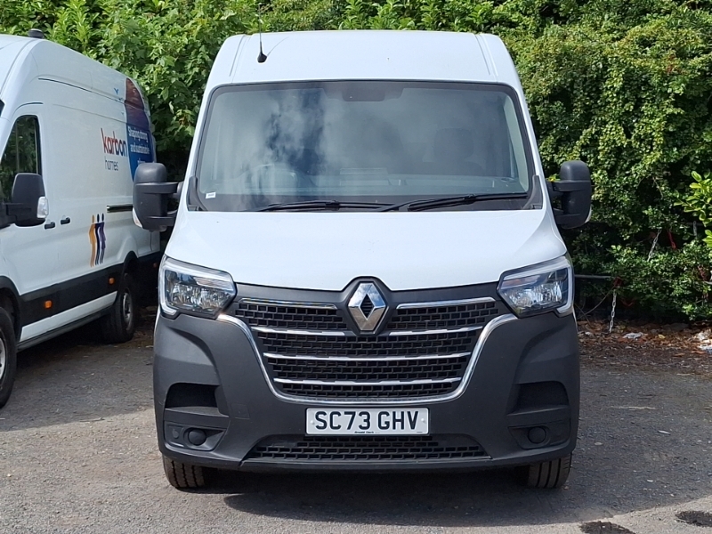 Renault Master Lm35 Blue Dci 135 Advance Medium Roof Van White
