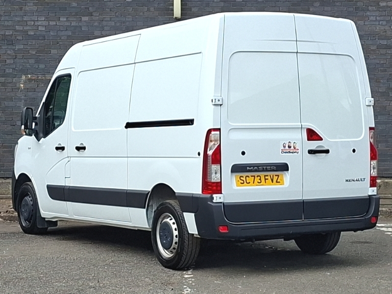 Renault Master Mm35 Blue Dci 135 Start Medium Roof Van White #2
