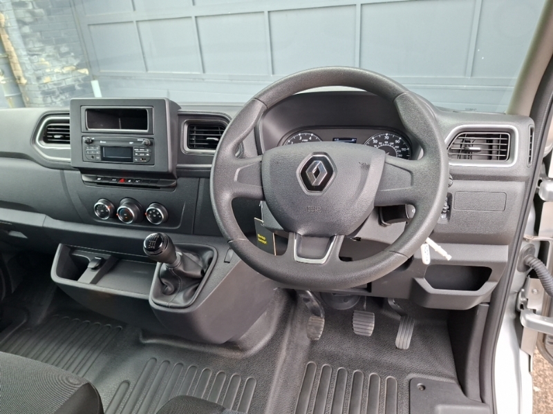 Renault Master Lm35 Blue Dci 135 Advance Medium Roof Van Grey #4