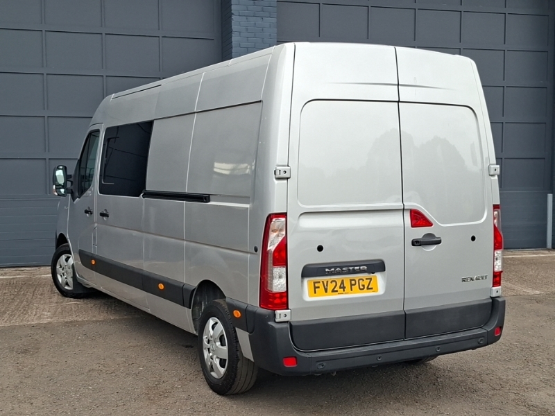 Renault Master Lm35 Blue Dci 135 Advance Medium Roof Van Grey