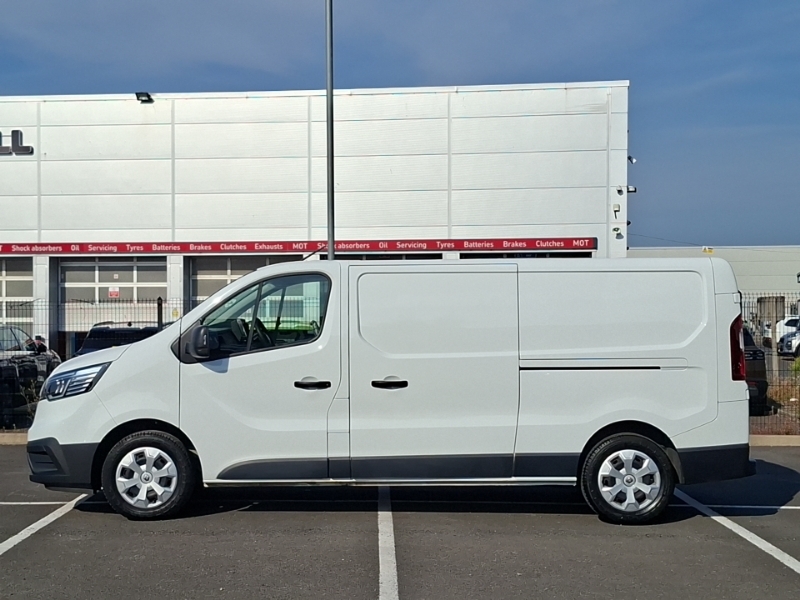 Renault Trafic Ll30 Blue Dci 130 Advance Safety Van White #4