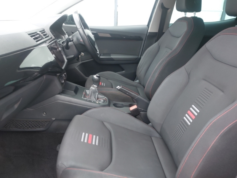 Seat Ibiza 1.0 Tsi 95 Fr Black #5