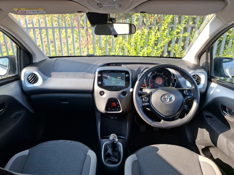 Toyota Aygo 1.0 Vvt-i X-trend Tss Silver #3