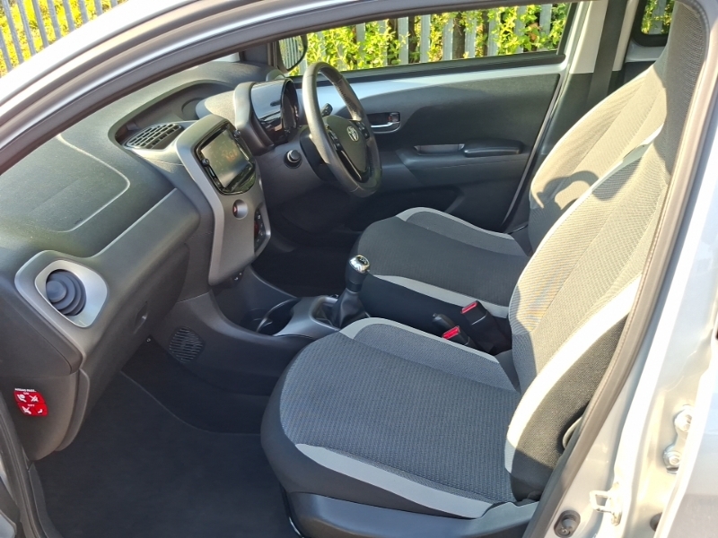 Toyota Aygo 1.0 Vvt-i X-trend Tss Silver #5