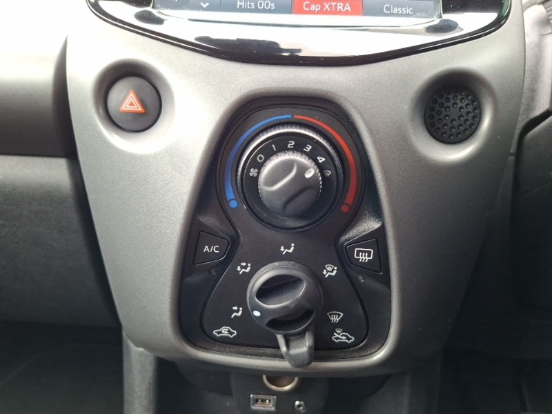 Toyota Aygo 1.0 Vvt-i X-trend Tss White #15