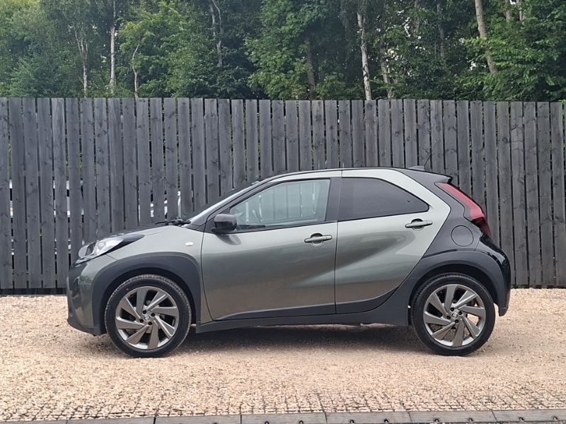 Toyota Aygo X 1.0 Vvt-i Edge Green #4