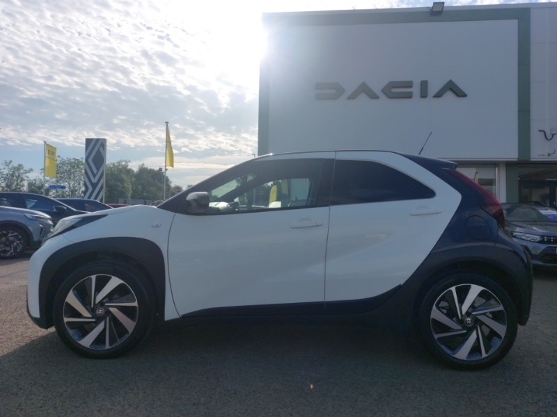 Toyota Aygo X 1.0 Vvt-i Edge White #4