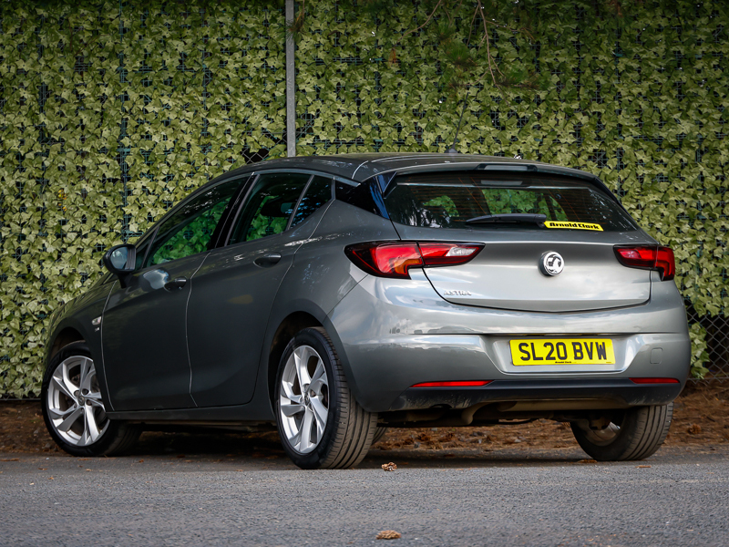 Vauxhall Astra 1.2 Turbo Sri Nav Sports Tourer  #2