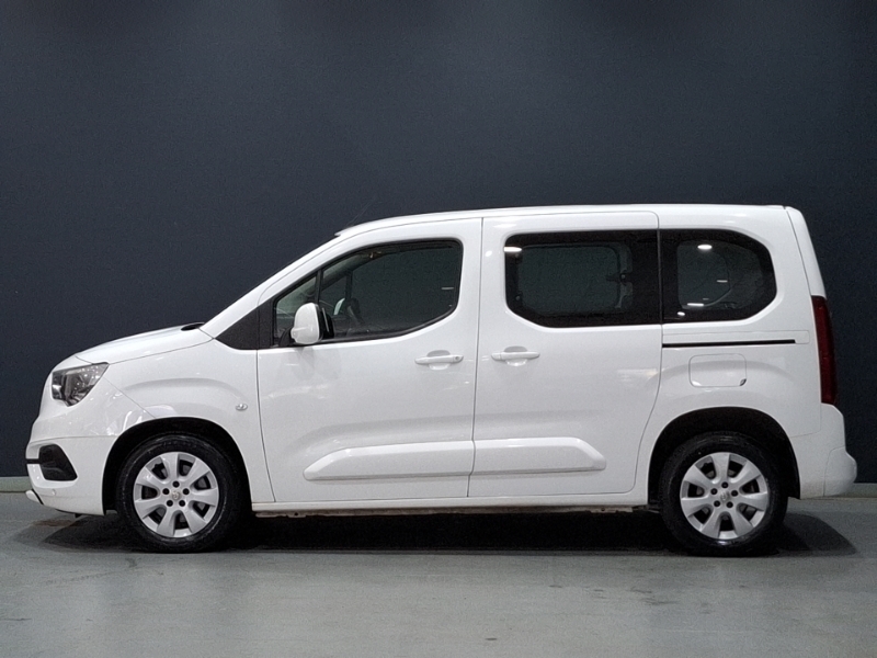 Vauxhall Combo Life 1.5 Turbo D Energy 7 Seat White #4