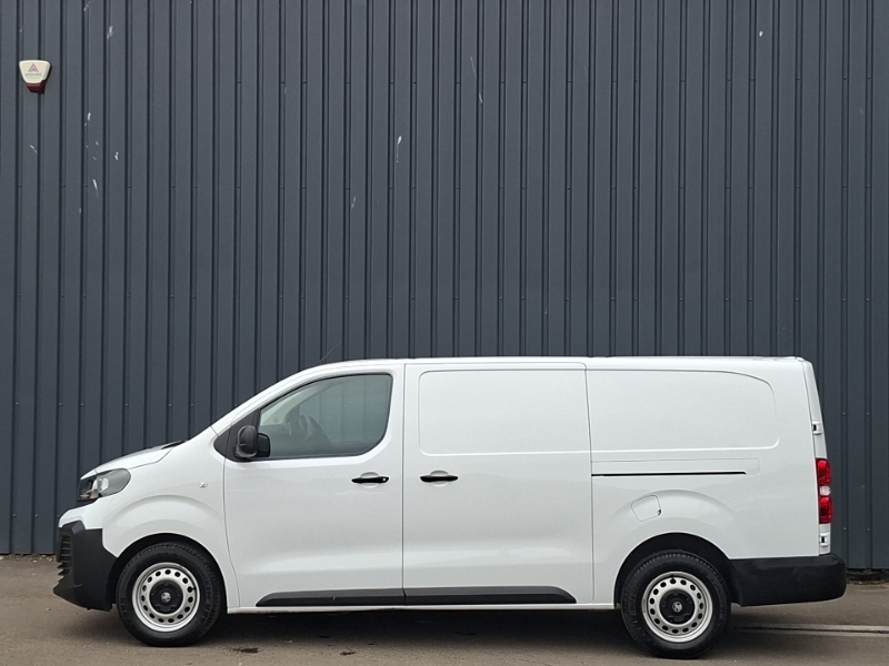 Vauxhall Vivaro 1.5 Turbo D 120 Prime H1 Van White #4