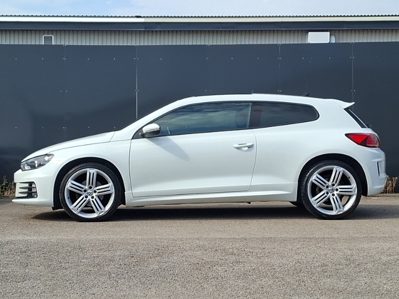 Volkswagen Scirocco 2.0 Tdi Bluemotion Tech R-line KU67CYO White #4