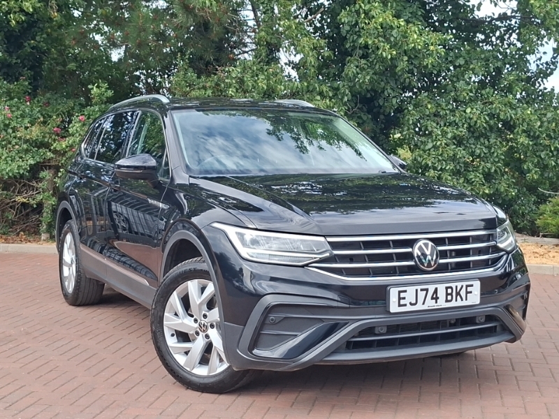Volkswagen Tiguan Allspace 1.5 Tsi Life Black