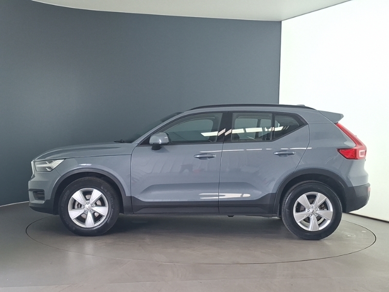 Volvo XC40 1.5 T2 Momentum Core Grey #4