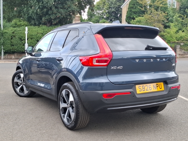 Volvo XC40 2.0 B4p Plus Pro Dark SB26NPU Blue #2