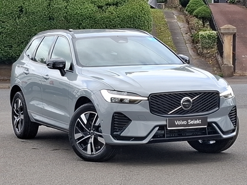 Volvo XC60 2.0 B5p Plus Dark Awd Geartronic Grey
