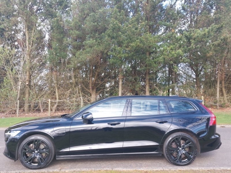Volvo V60 2.0 T6 350 Recharge Phev Plus Dark Awd Black #4