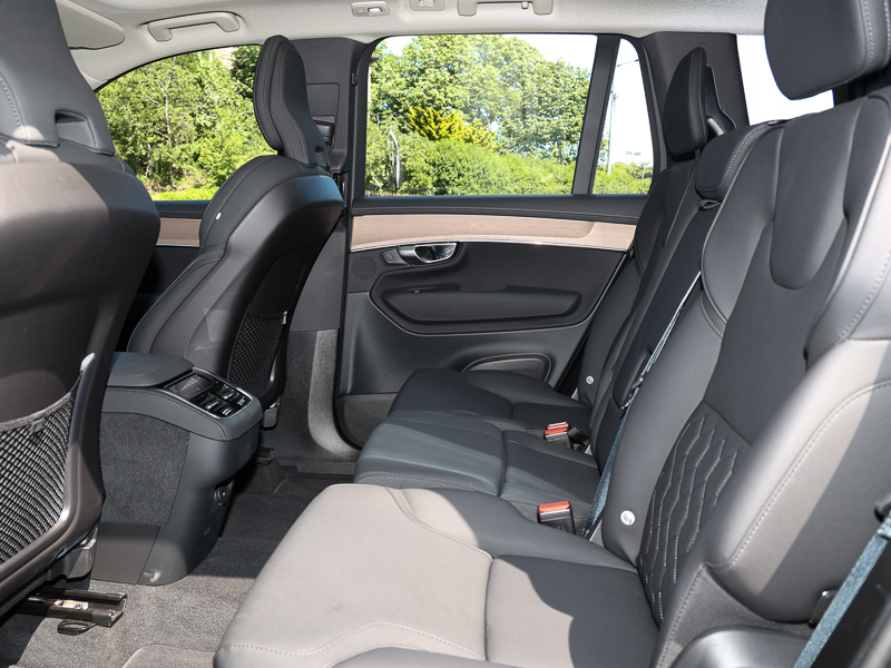 Volvo XC90 2.0 B5p Plus Dark Awd Geartronic Black #6