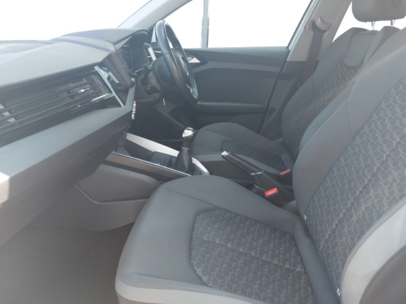 Audi A1 25 Tfsi Sport White #5