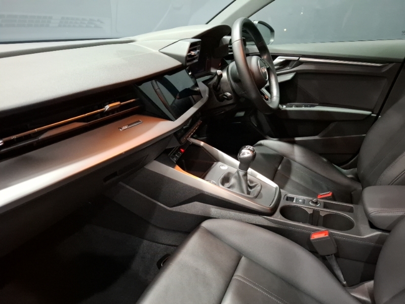Audi A3 30 Tfsi Sport Black #5