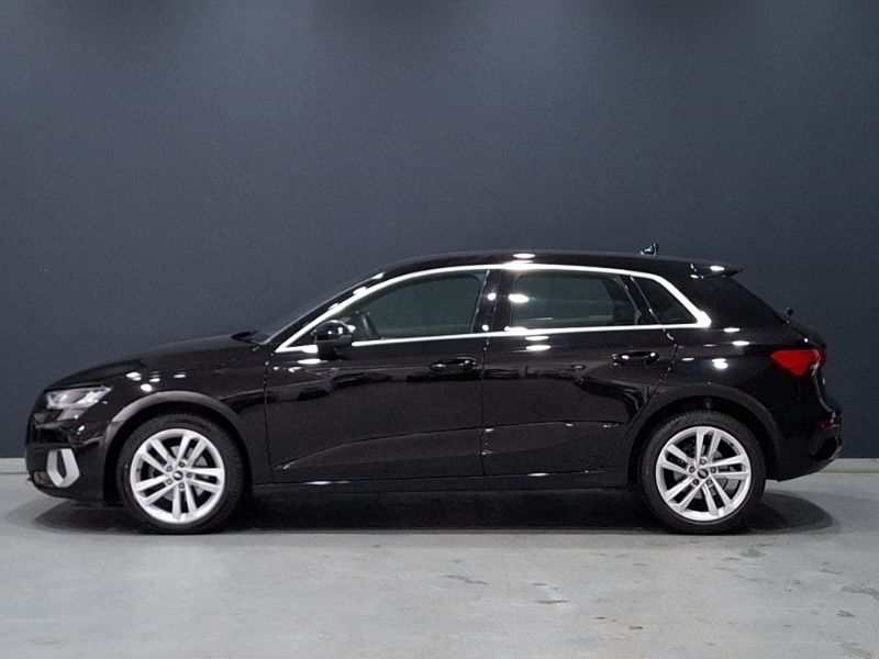 Audi A3 30 Tfsi Sport Black #4