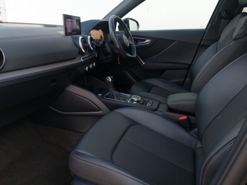 Audi Q2 35 Tfsi Black Edition S Tronic Black #5