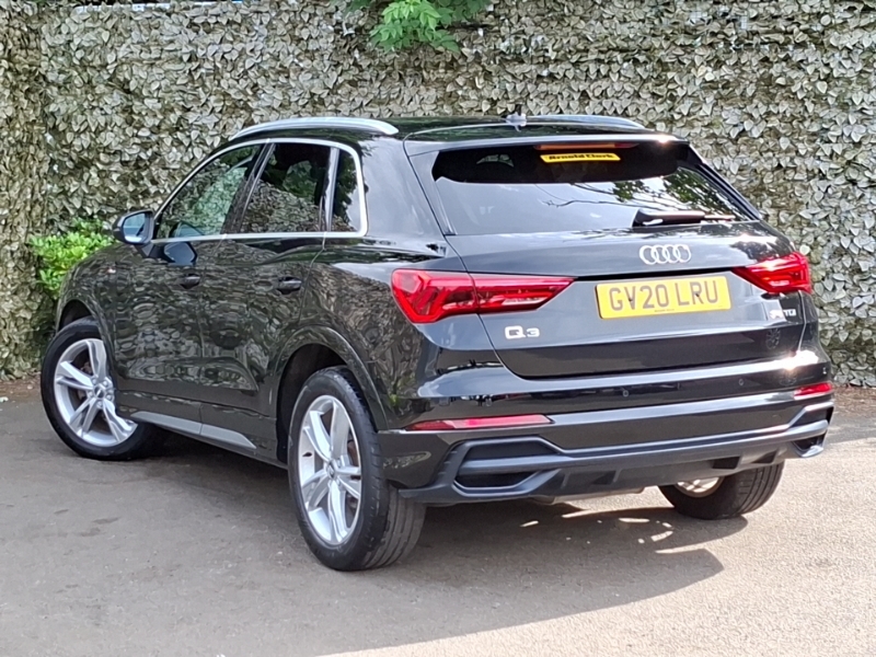 Audi Q3 35 Tdi S Line S Tronic Black #2