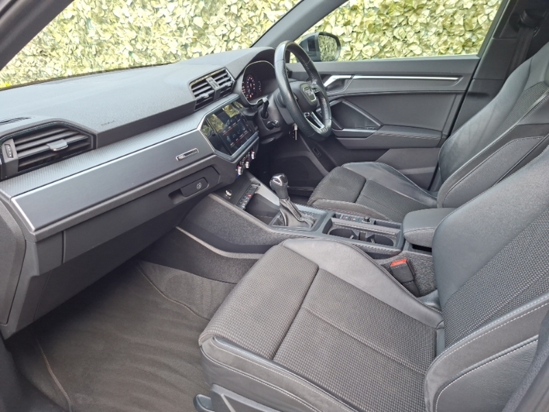 Audi Q3 35 Tdi S Line S Tronic Black #5