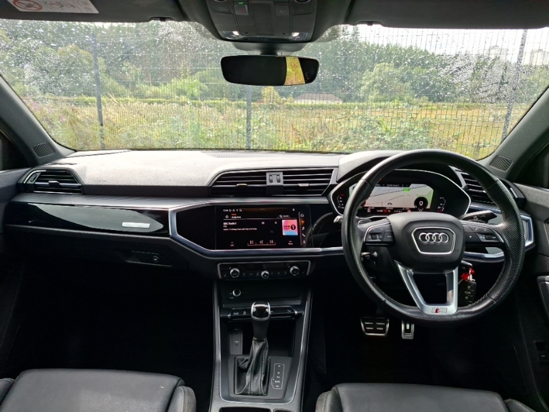 Audi Q3 35 Tfsi Black Edition S Tronic White #3