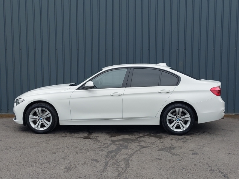 BMW 3 Series 318I Sport White #4