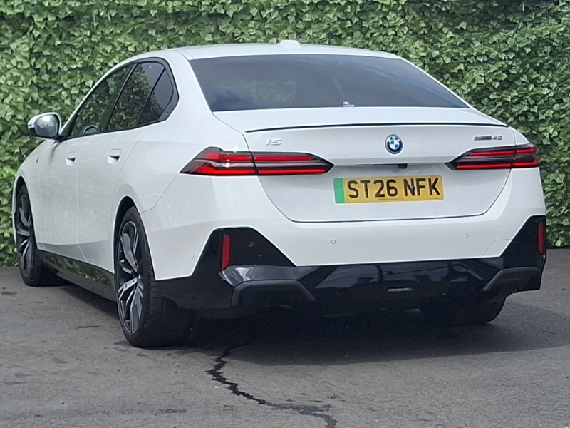 BMW i5 250Kw Edrive40 M Sport Pro 84Kwh ST26NFK White #2