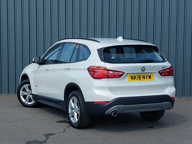 BMW X1 Sdrive 18D Se White #2