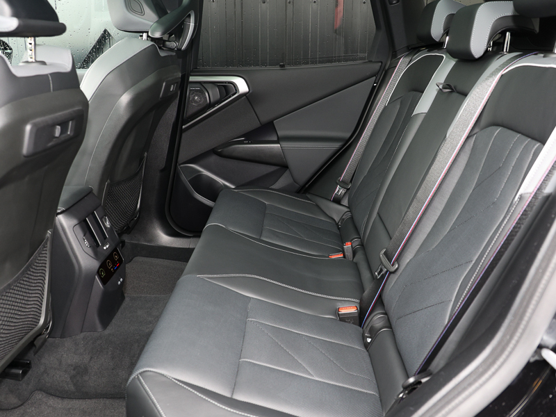 BMW X3 M50 Xdrive Black #6