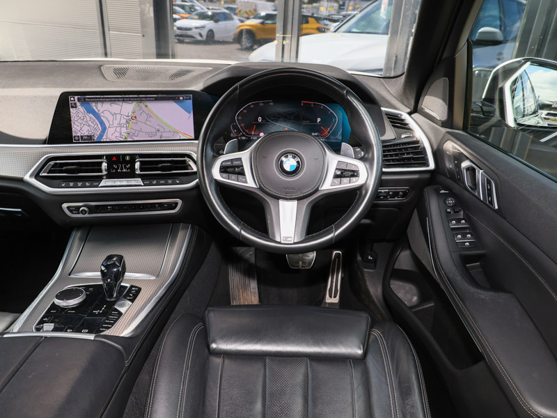 BMW X5 Xdrive30d M Sport Tech Pack White #5
