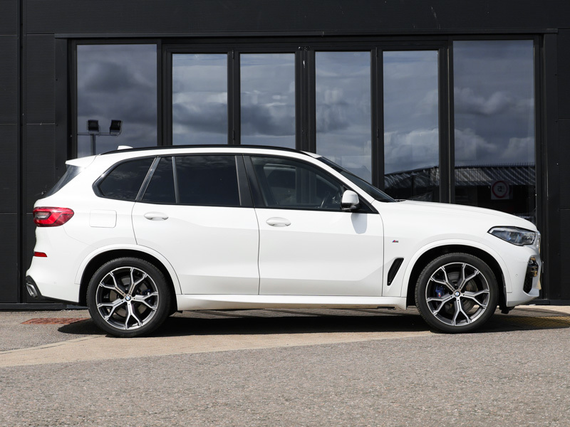 BMW X5 Xdrive30d M Sport Tech Pack White #3