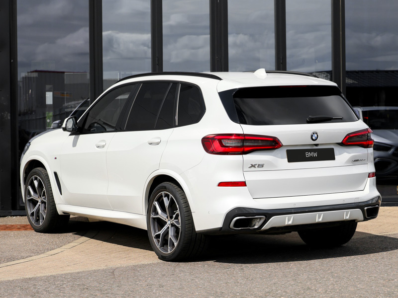 BMW X5 Xdrive30d M Sport Tech Pack White #2