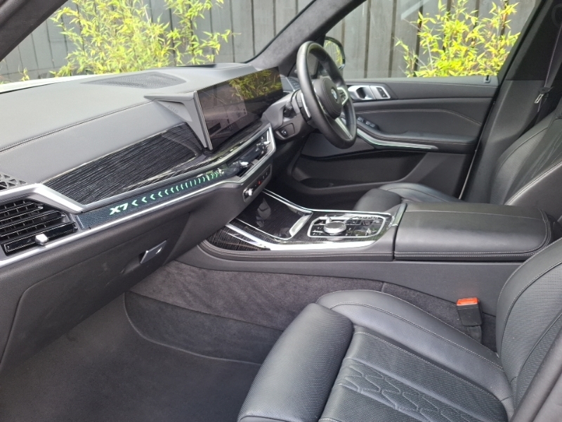 BMW X7 Xdrive40i Mht M Sport Step White #5