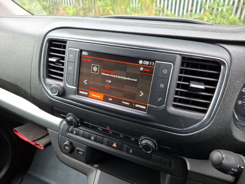 Citroen SpaceTourer 1.6 Bluehdi 115 Business M Estate Silver #11