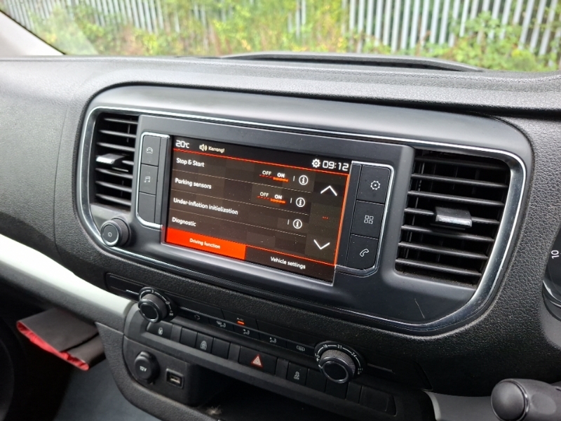 Citroen SpaceTourer 1.6 Bluehdi 115 Business M Estate Silver #16