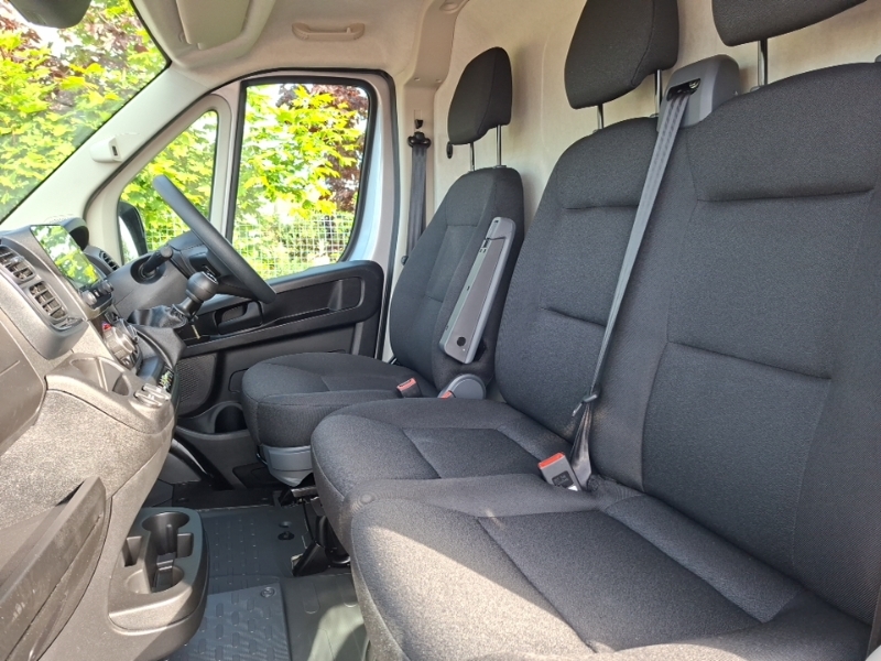 Citroen Relay 2.2 Bluehdi 140 H2 Van Enterprise Grey #5
