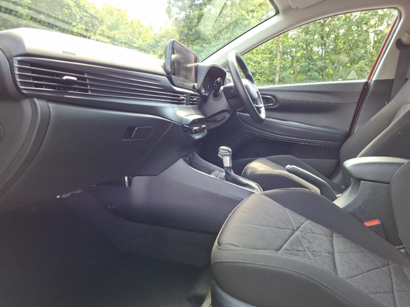 Hyundai Bayon 1.0 Tgdi 48V Mhev Premium Dct Red #5