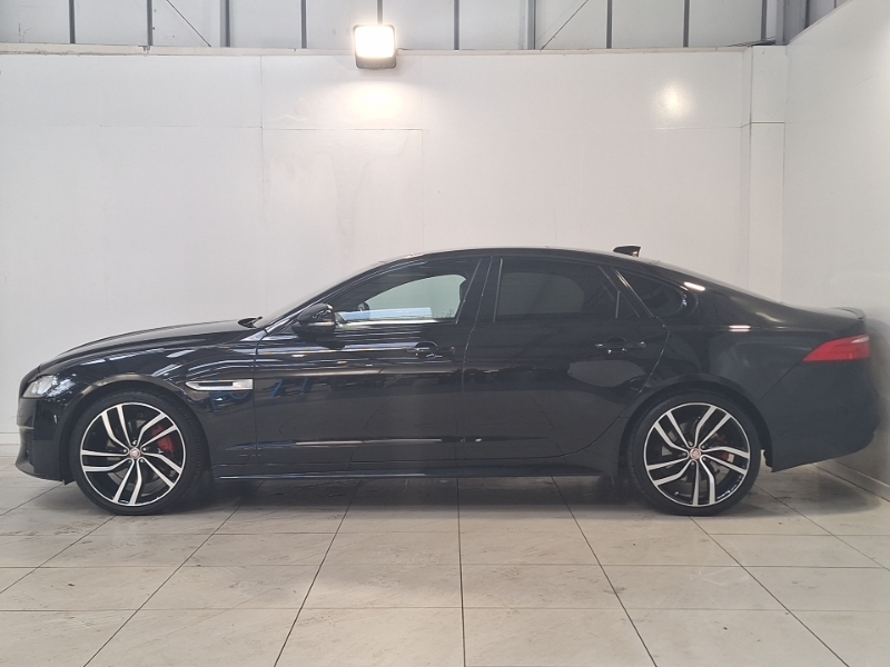 Jaguar XF 3.0 V6 Supercharged S Black #4