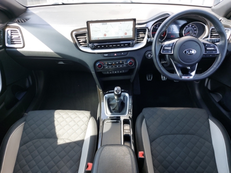 Kia Proceed 1.5T Gdi Isg Gt-line LA21PYU White #3