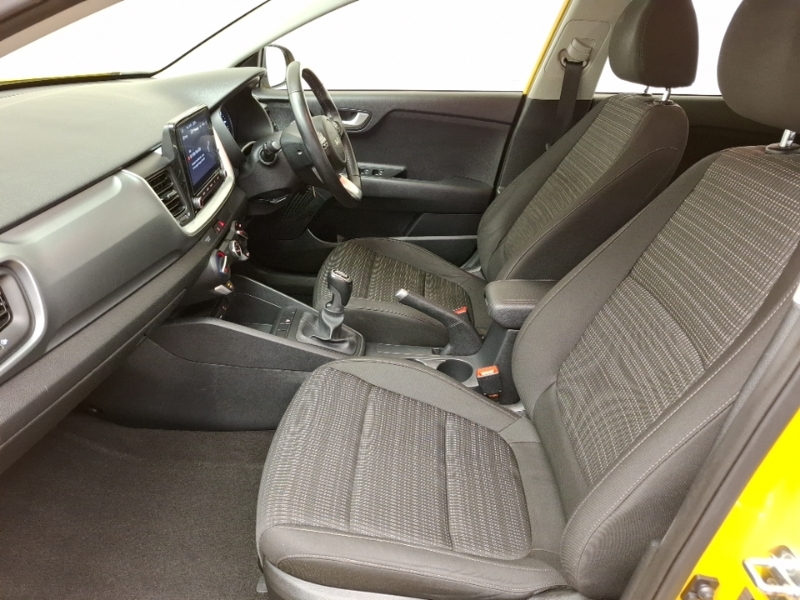 Kia Stonic 1.0T Gdi 99 2 Yellow #5