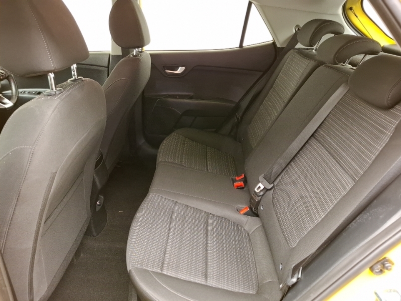 Kia Stonic 1.0T Gdi 99 2 Yellow #6